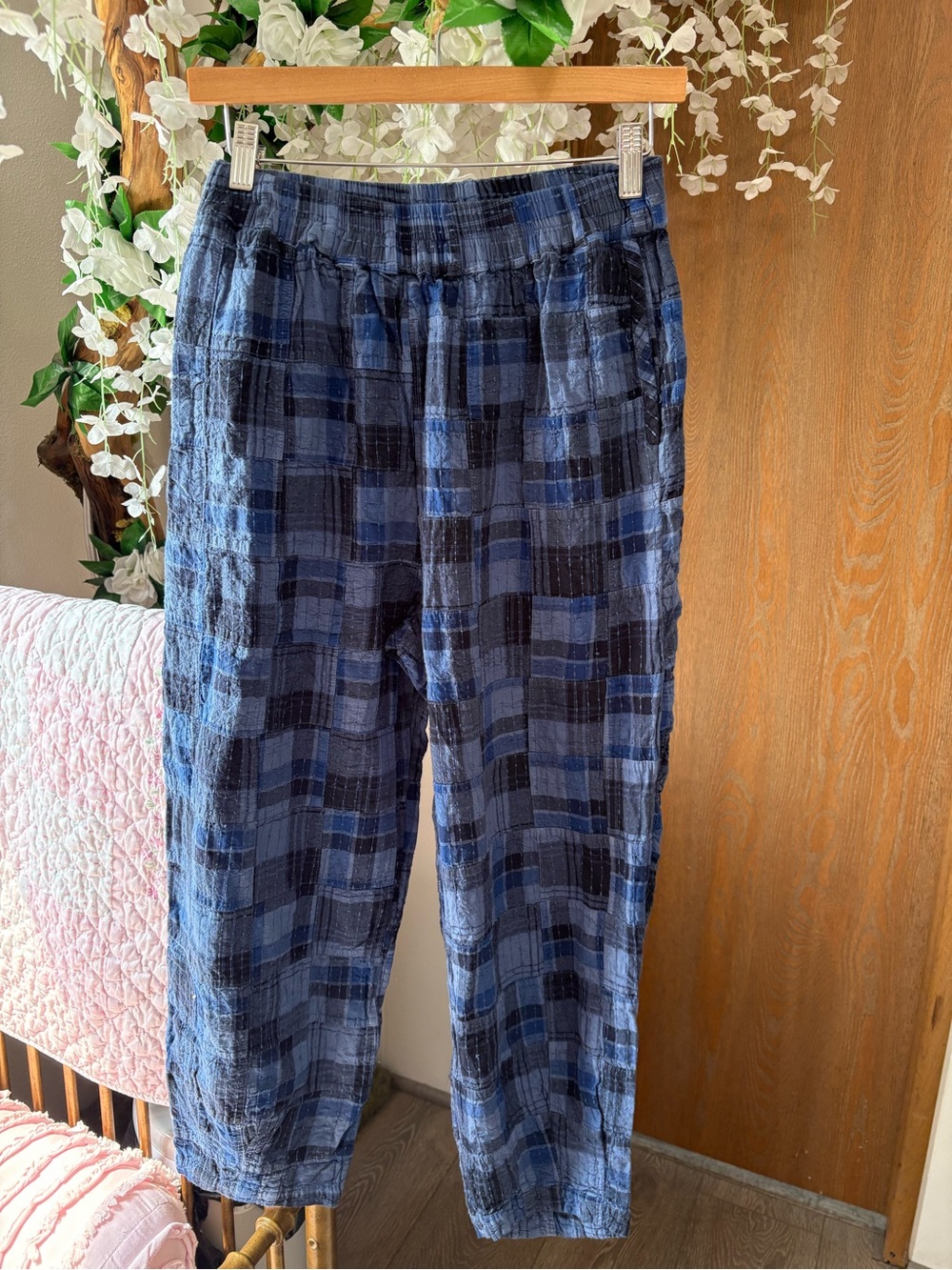 Urban Outfitters Blue Plaid Pull-On Balloon Joggers - Picture 4 of 8